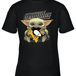 Baby Yoda Hugs The Pittsburgh Penguins Ice Hockey Youth T-Shirt –