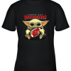 Baby Yoda Loves The Tampa Bay Buccaneers Star Wars NFL Youth T-Shirt –