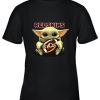 Baby Yoda Loves The Washington Redskins Star Wars NFL Youth T-Shirt –