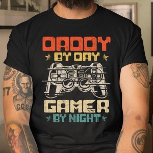 Daddy By Day Gamer By Night Funny Dad Jokes Vintage Gaming T Shirt Itees Global 1