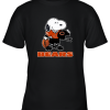 Snoopy A Strong And Proud Chicago Bears Player NFL Youth T-Shirt –