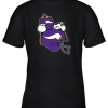 Snoopy And Woodstock Resting On Minnesota Vikings Helmet Youth T-Shirt –