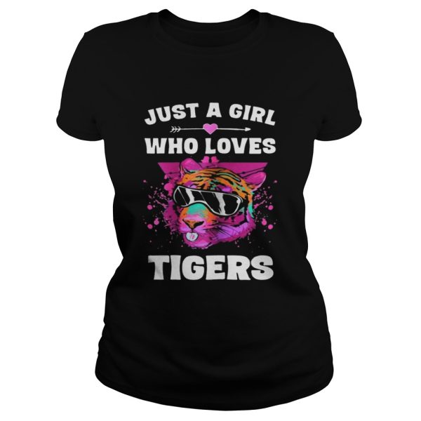 Just a Girl Who loves Tigers Colorful shirt