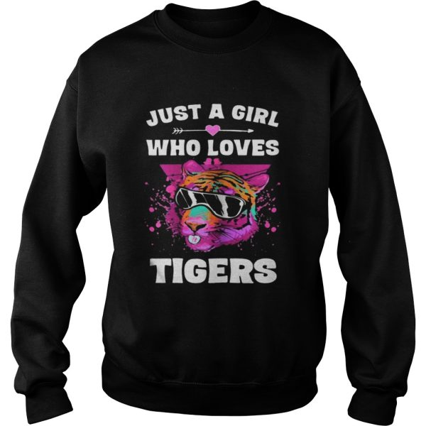 Just a Girl Who loves Tigers Colorful shirt