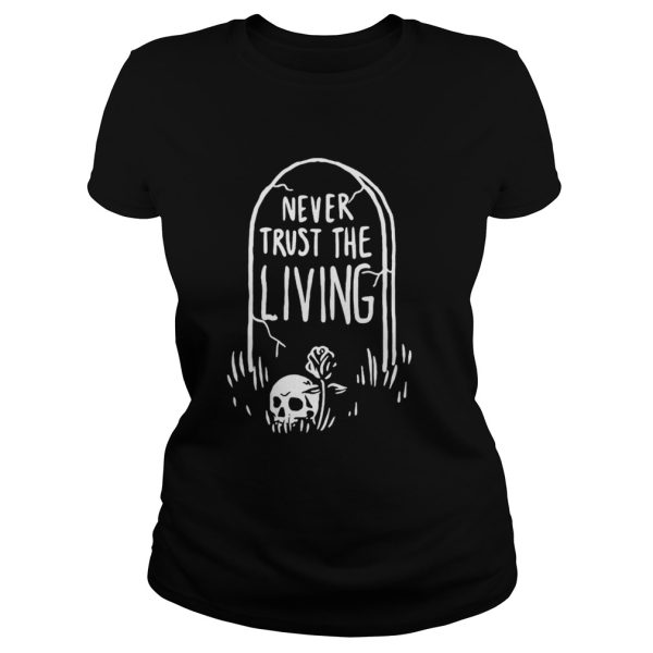 Never trust the living shirt