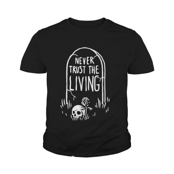 Never trust the living shirt