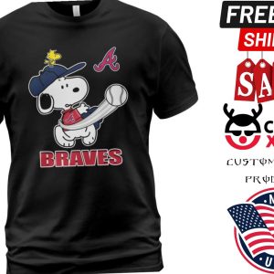 Atlanta Braves Snoopy Woodstock play Baseball Shirt 1