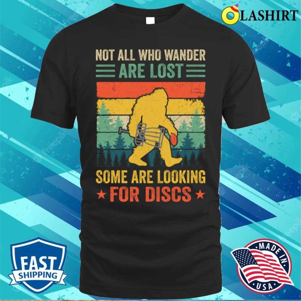 Funny Disc Golf For Men Women Bigfoot Disc Golf Player Retro T-shirt