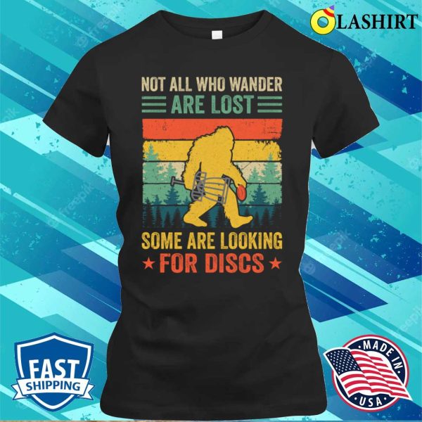 Funny Disc Golf For Men Women Bigfoot Disc Golf Player Retro T-shirt