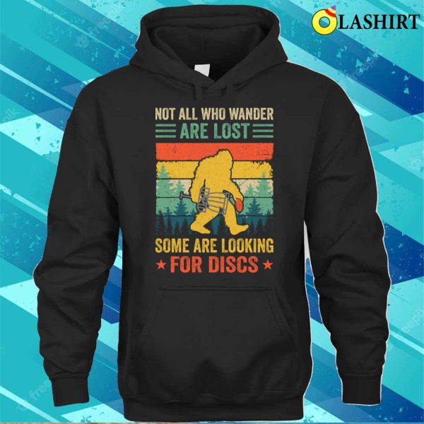 Funny Disc Golf For Men Women Bigfoot Disc Golf Player Retro T-shirt