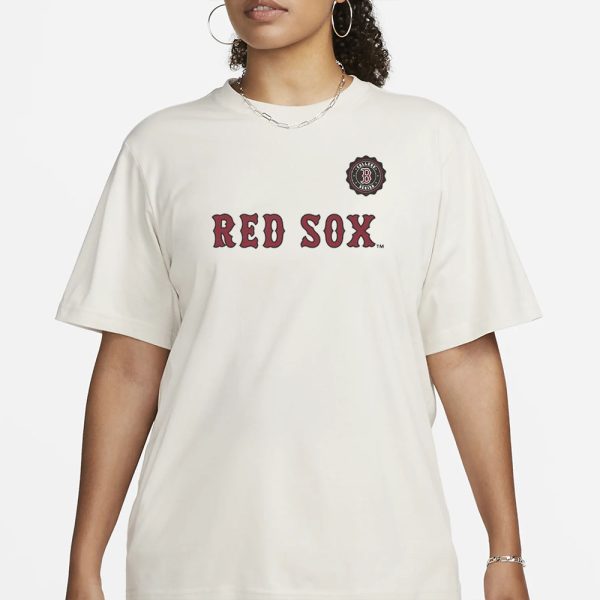 UMass Amherst Red Sox Crew Neck T-Shirt Giveaway 2024