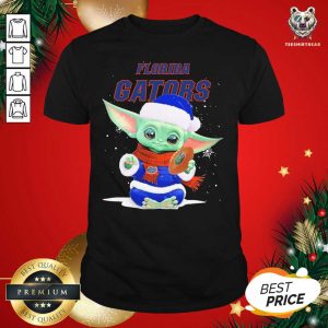 Great Baby Yoda Play Rugby Florida Gators Merry Christmas Shirt