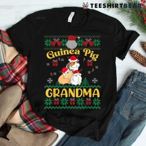 Merry Guinea Pig Grandma Christmas Santa For Grandmother Mom Shirt